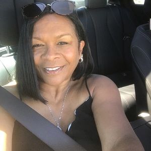 Meet your Posher, Pamela